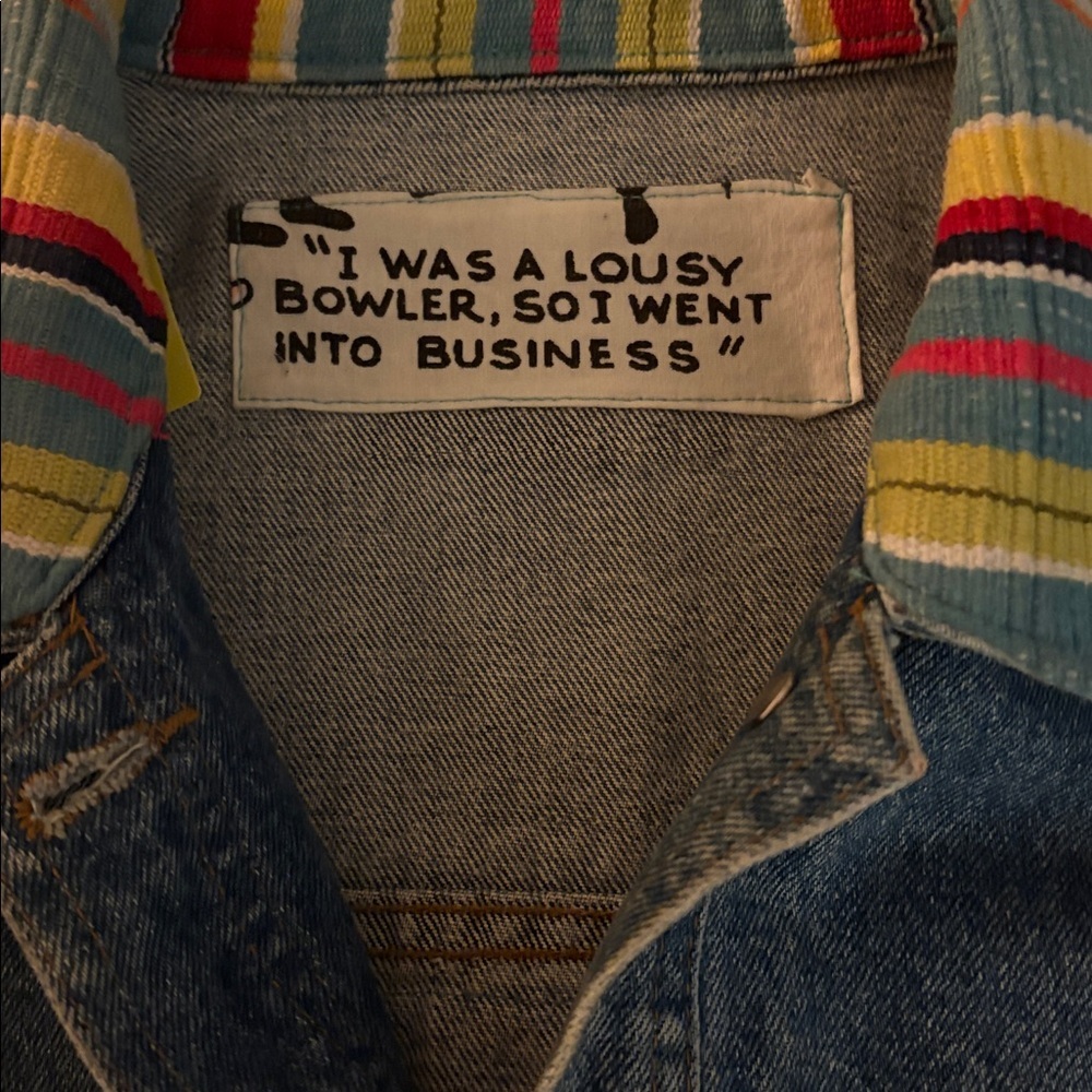 Upcycled Denim Jacket Handmade with Colorful Knit Collar And Back size M. - Picture 7 of 9